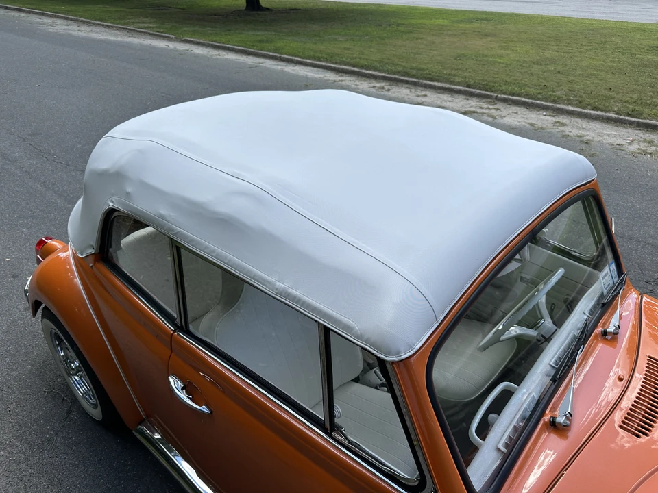 1972 Volkswagen Super Beetle - Image 10 of 31