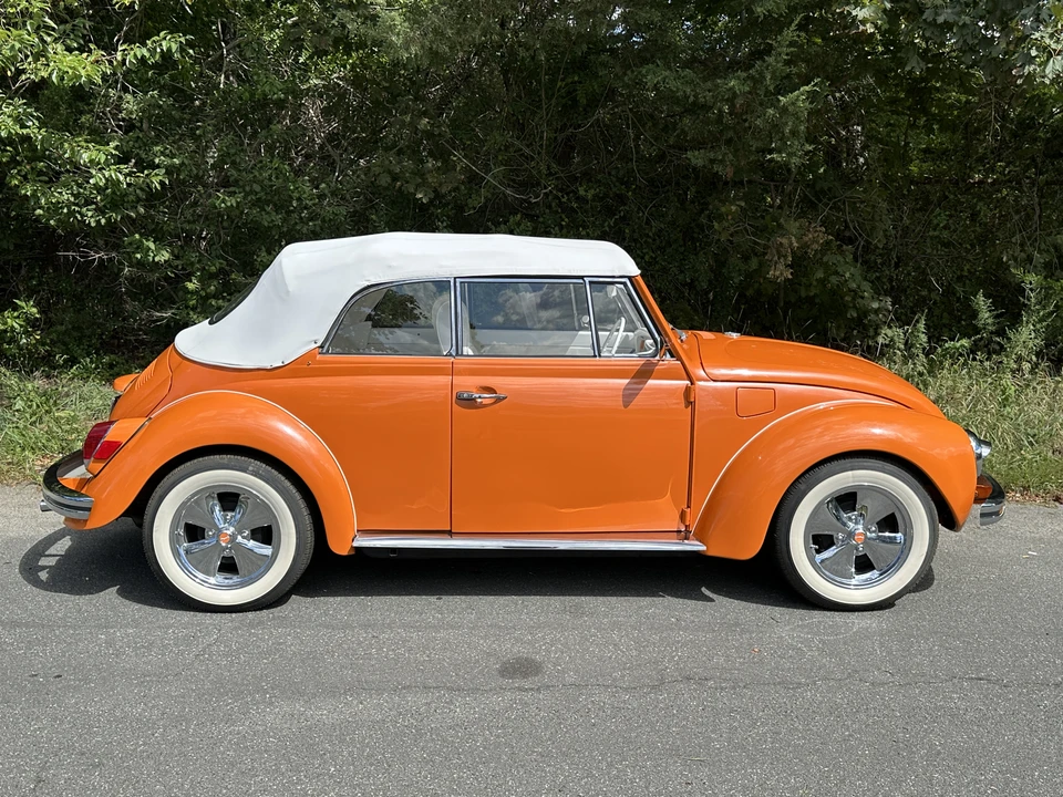 1972 Volkswagen Super Beetle - Image 7 of 31