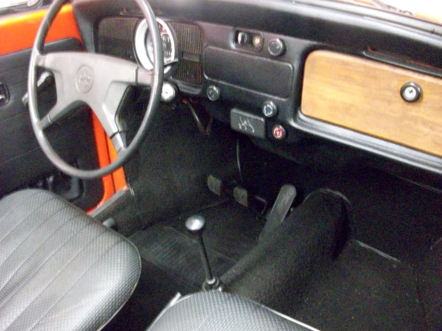 1972 Volkswagen Super Beetle - Image 5 of 12