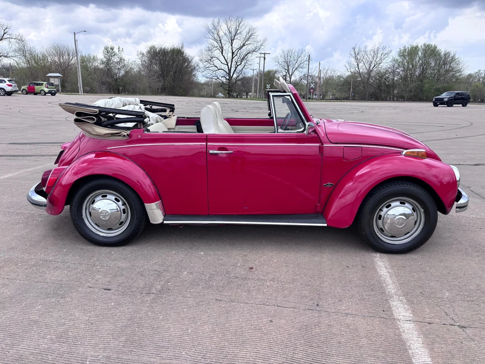 1972 Volkswagen Super Beetle - Image 13 of 31