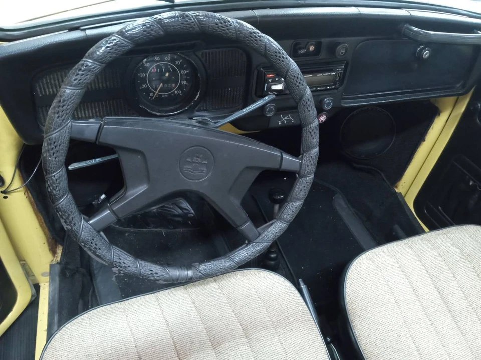 1972 Volkswagen Super Beetle - Image 10 of 20