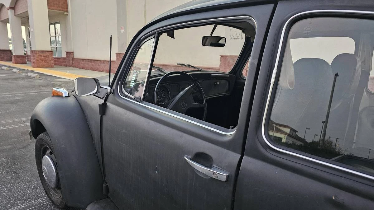 1972 Volkswagen Super Beetle - Image 5 of 22
