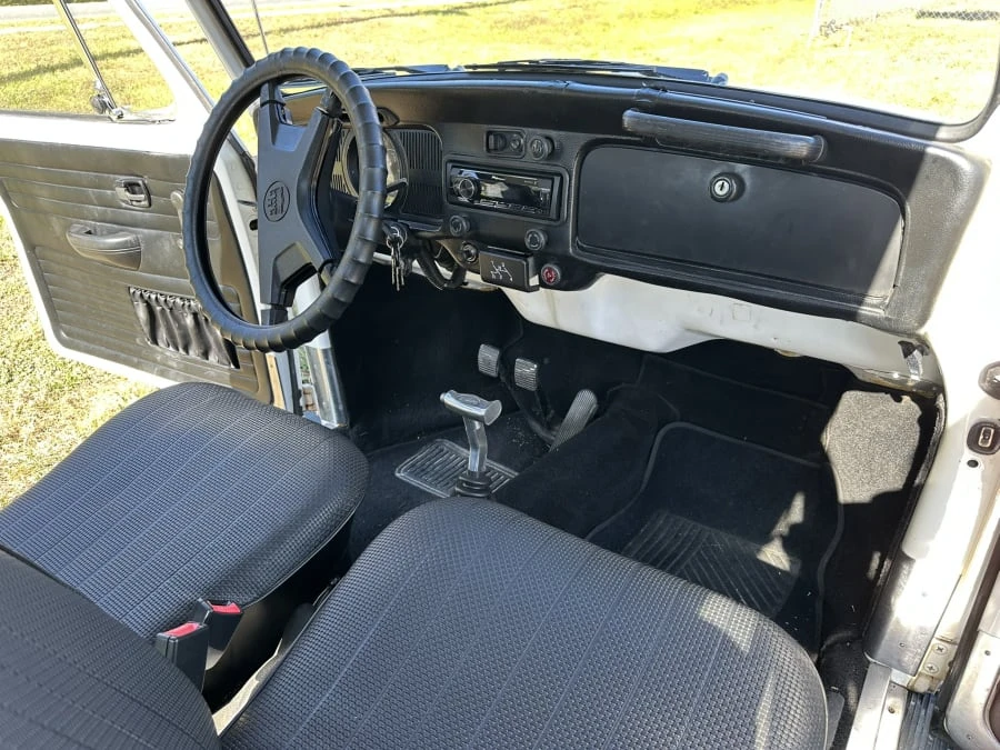 1972 Volkswagen Super Beetle - Image 9 of 13