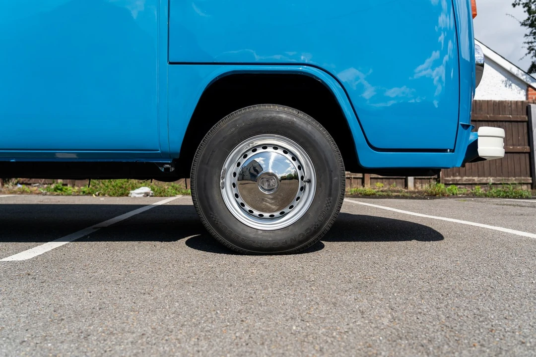 1972 Volkswagen Bay-Window Camper - Image 18 of 30