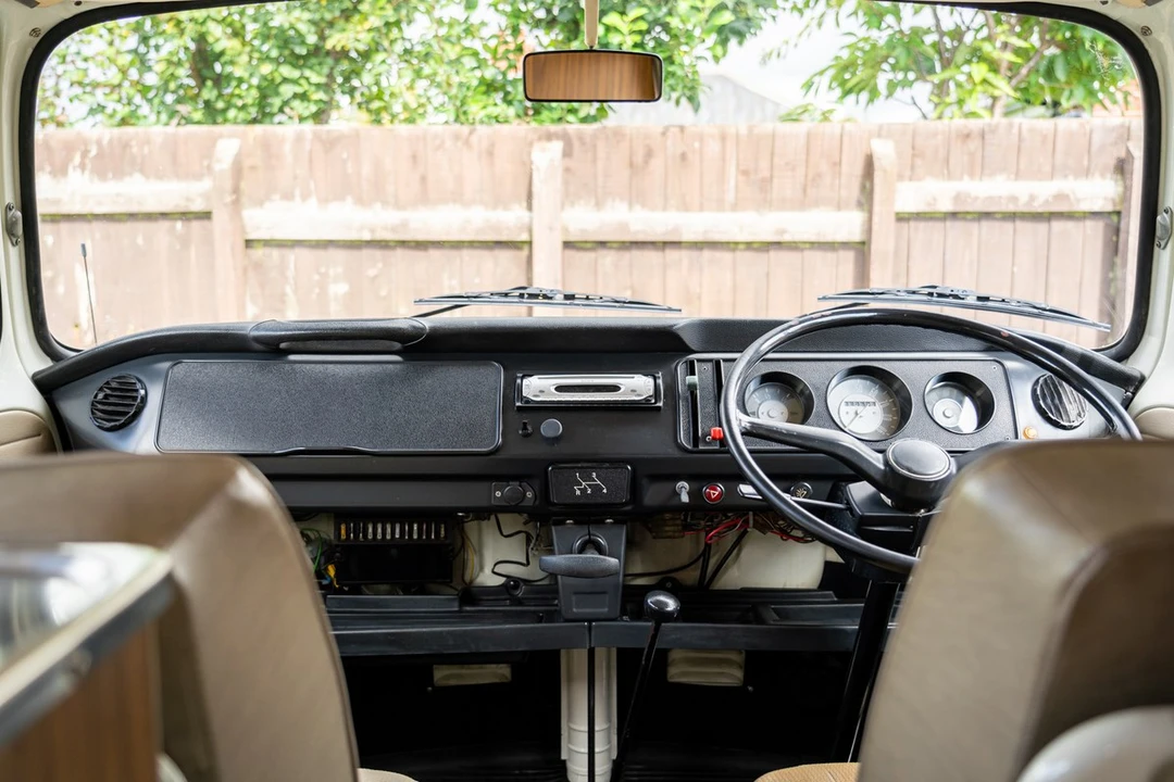 1972 Volkswagen Bay-Window Camper - Image 21 of 30