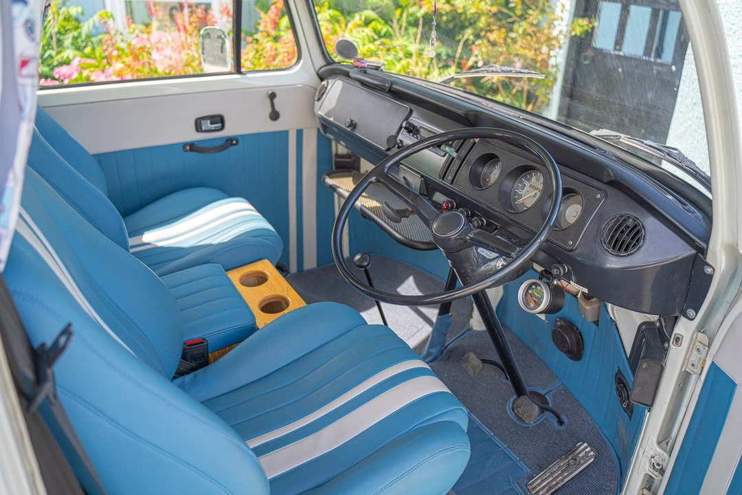 1972 Volkswagen Bay-Window Camper - Image 24 of 30