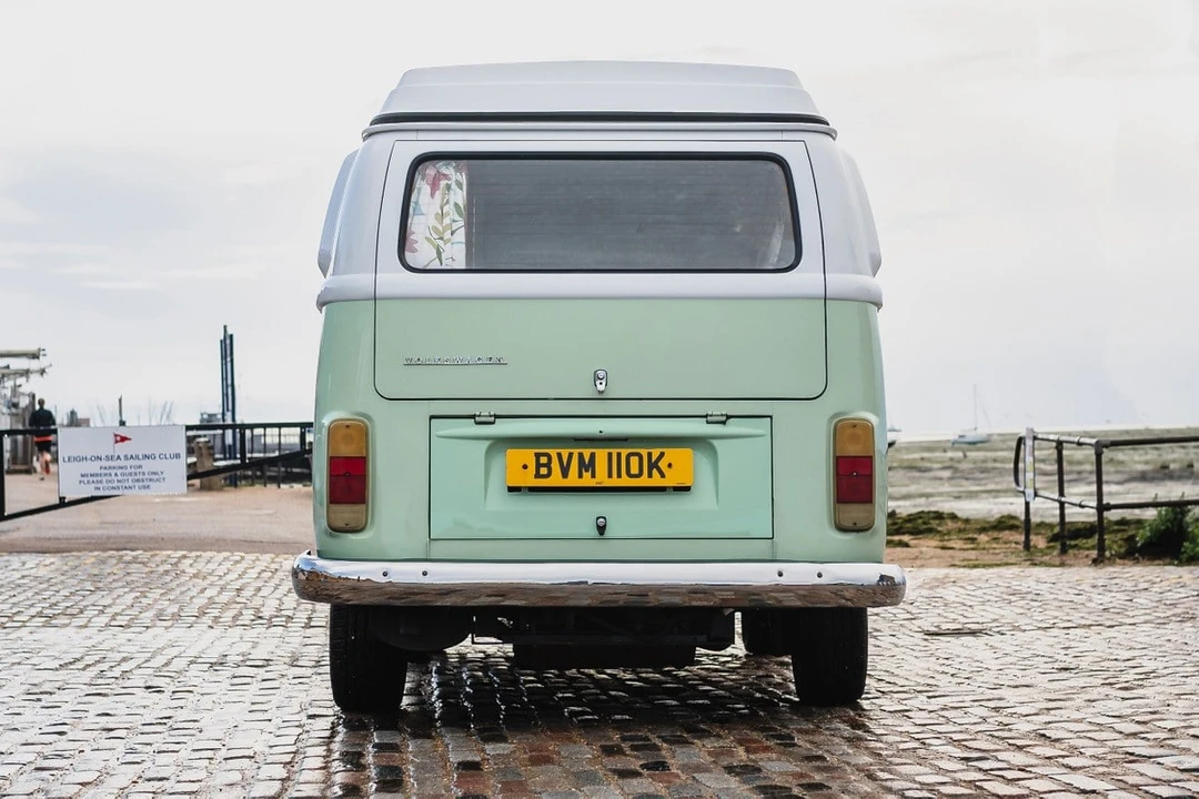 1972 Volkswagen Bay-Window Camper - Image 6 of 30