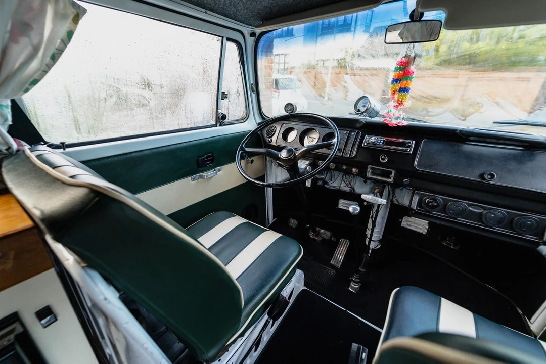 1972 Volkswagen Bay-Window Camper - Image 17 of 30