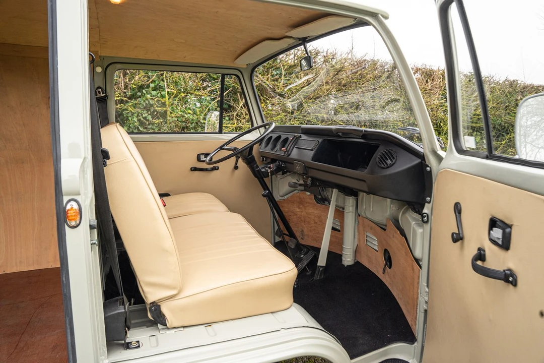 1972 Volkswagen Bay-Window Bus - Image 29 of 30