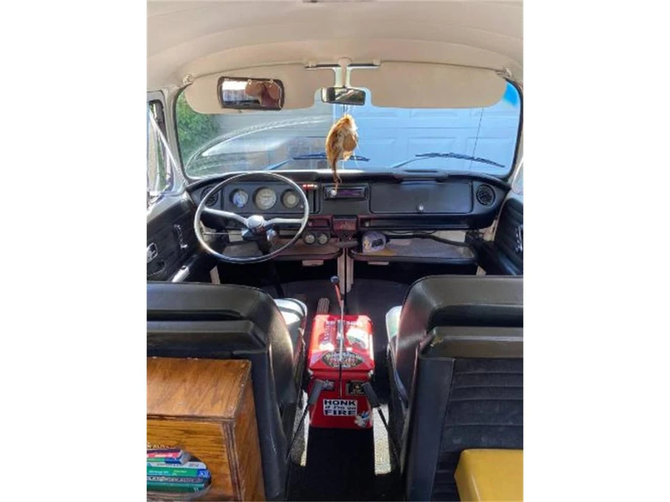 1972 Volkswagen EuroVan - Image 17 of 20