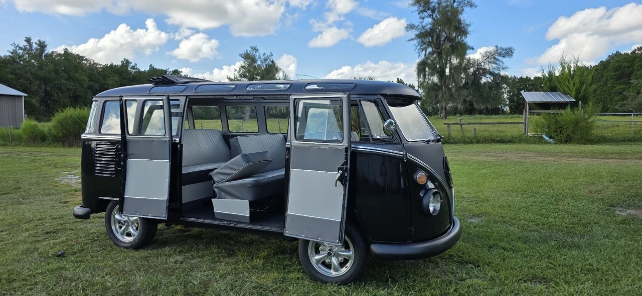 1972 Volkswagen Bay-Window Pickup - Image 2 of 21