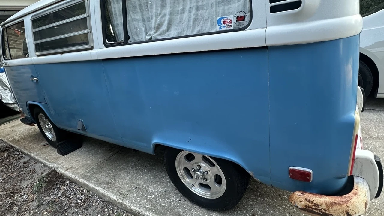 1972 Volkswagen Bay-Window Camper - Image 4 of 21