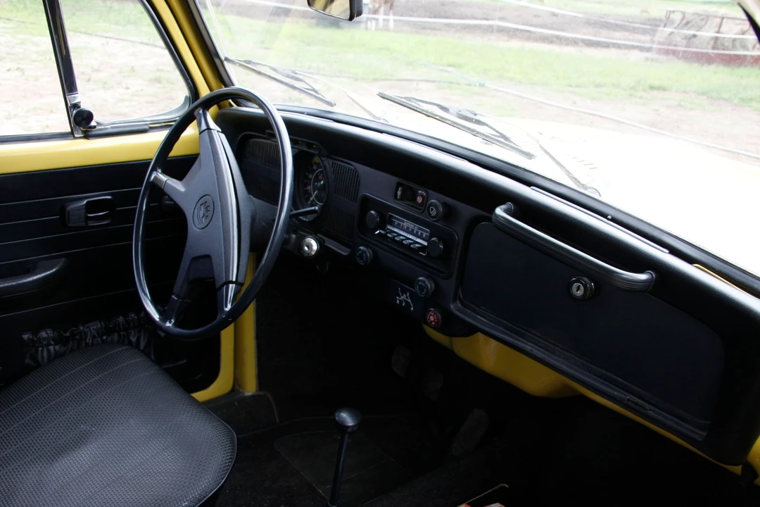 1972 Volkswagen Super Beetle - Image 6 of 10