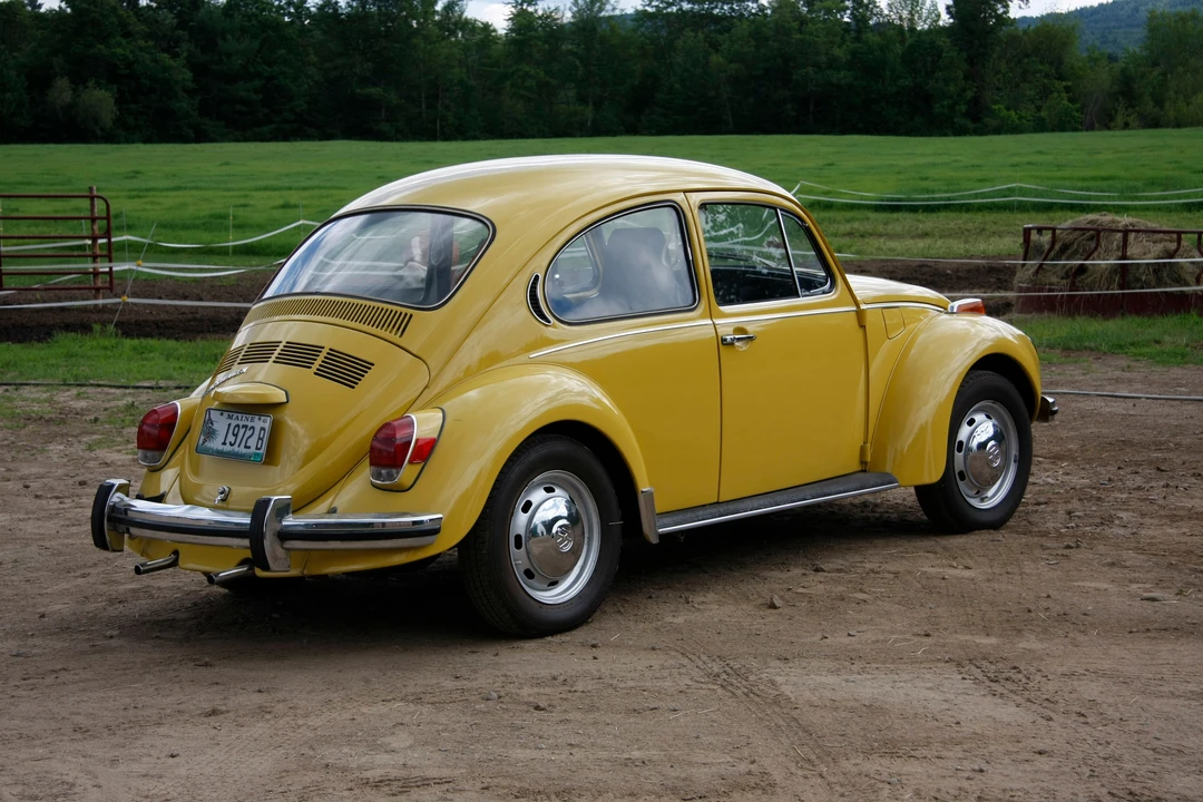 1972 Volkswagen Super Beetle - Image 7 of 10