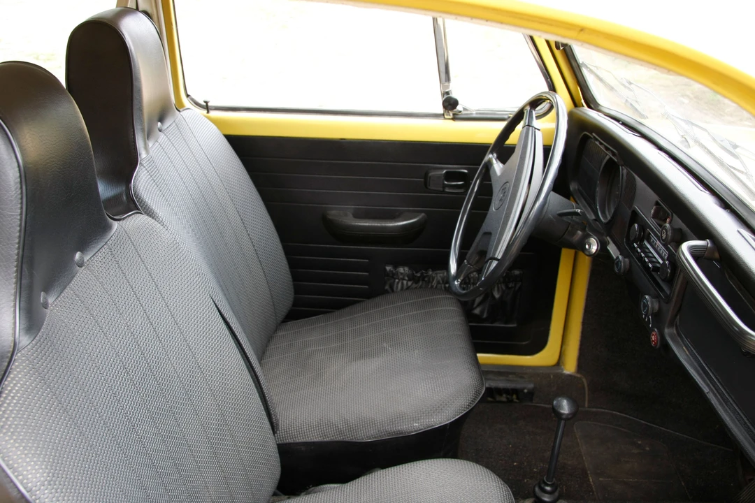 1972 Volkswagen Super Beetle - Image 5 of 10