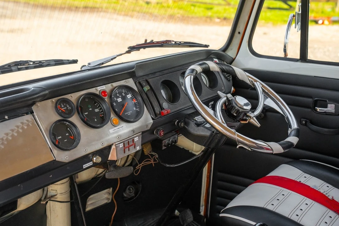 1972 Volkswagen Bay-Window Camper - Image 19 of 30