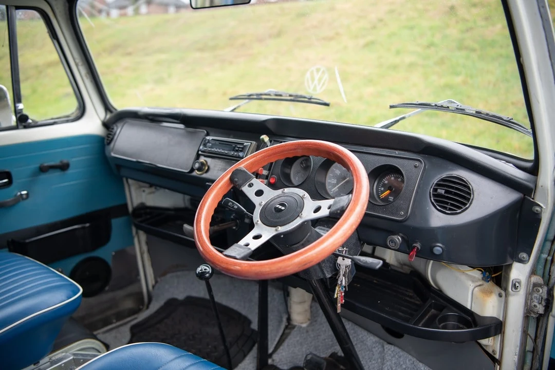 1972 Volkswagen Bay-Window Camper - Image 20 of 30