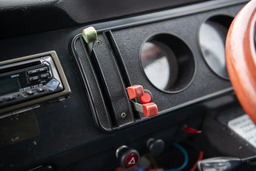 1972 Volkswagen Bay-Window Camper - Image 30 of 30