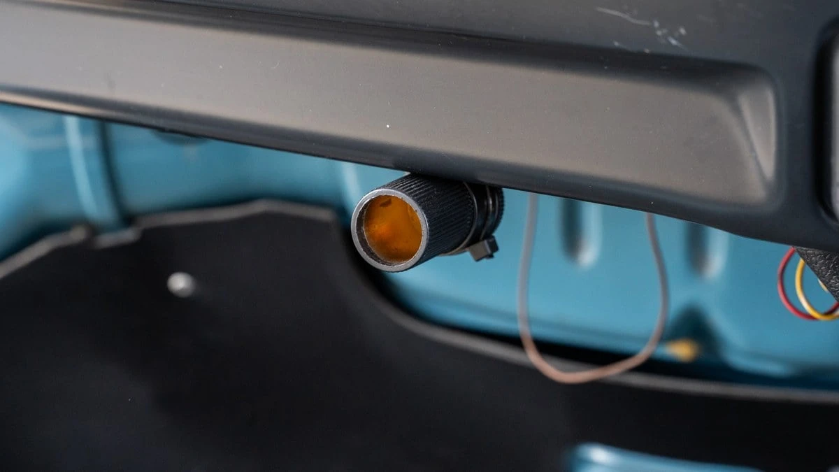 1972 Volkswagen Bay-Window Camper - Image 28 of 30