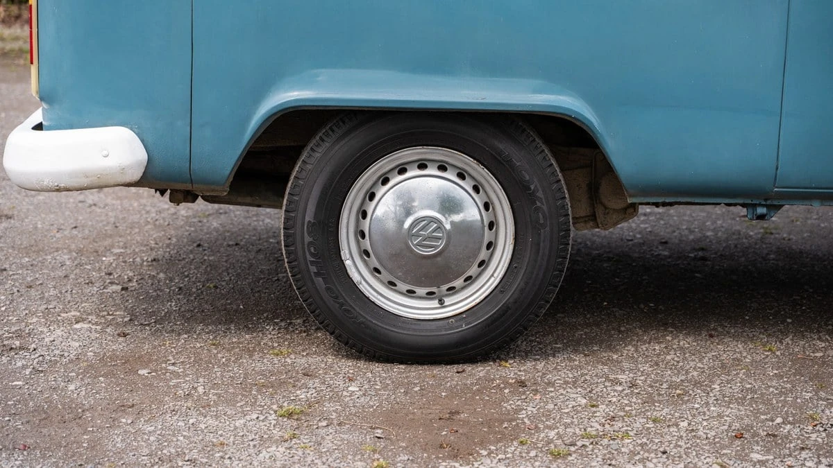1972 Volkswagen Bay-Window Camper - Image 10 of 30