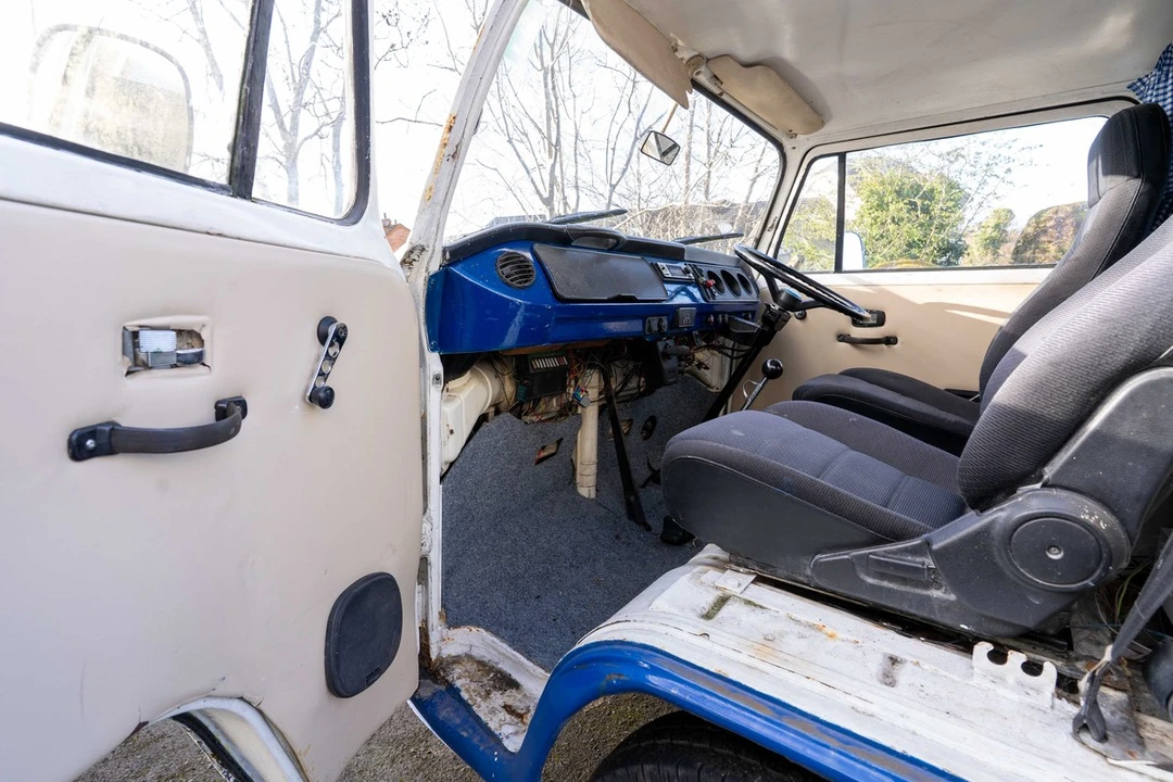 1972 Volkswagen Bay-Window Camper - Image 20 of 30