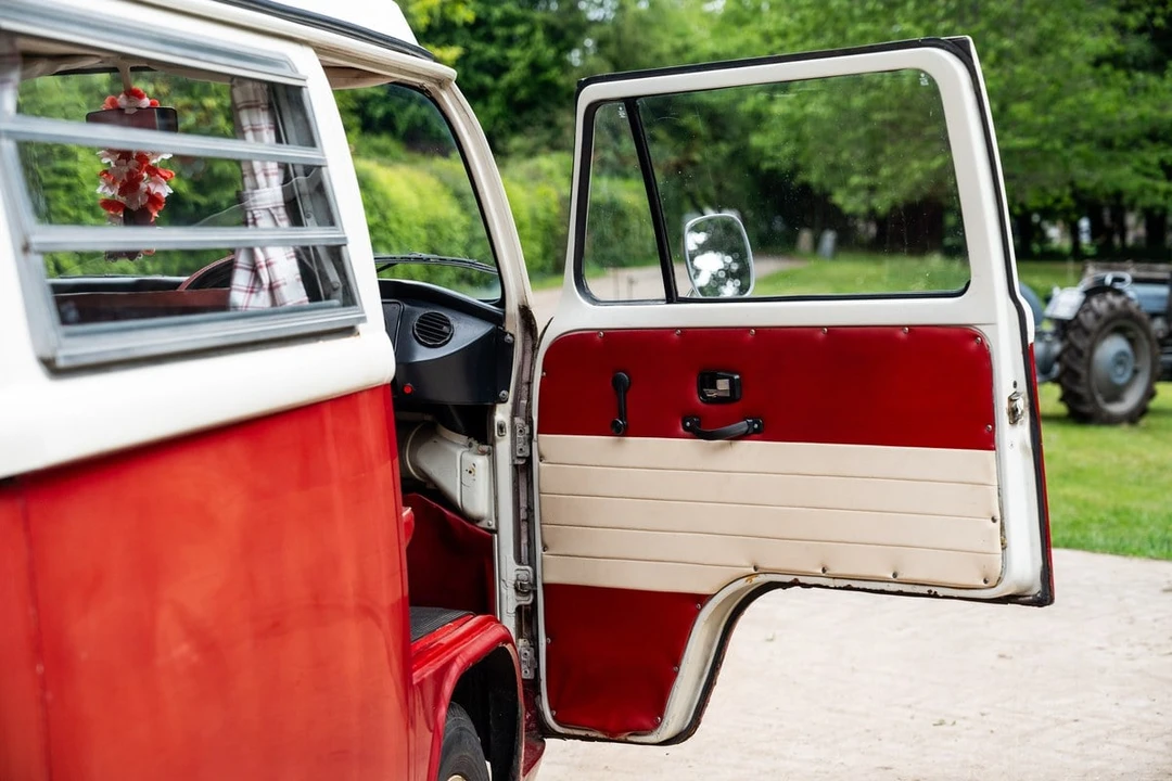 1972 Volkswagen Bay-Window Camper - Image 24 of 30