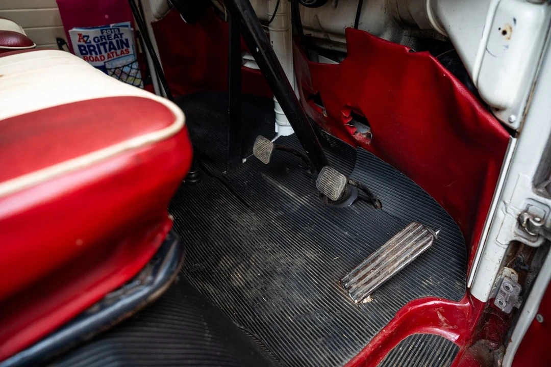 1972 Volkswagen Bay-Window Camper - Image 26 of 30