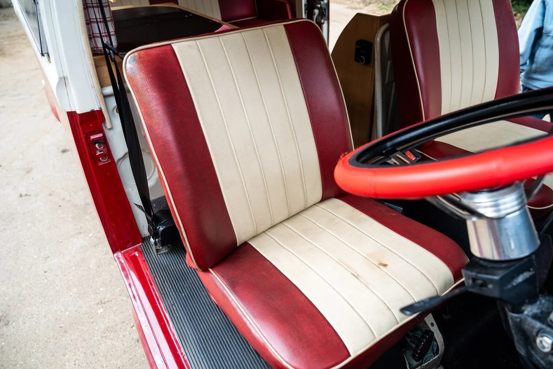 1972 Volkswagen Bay-Window Camper - Image 28 of 30