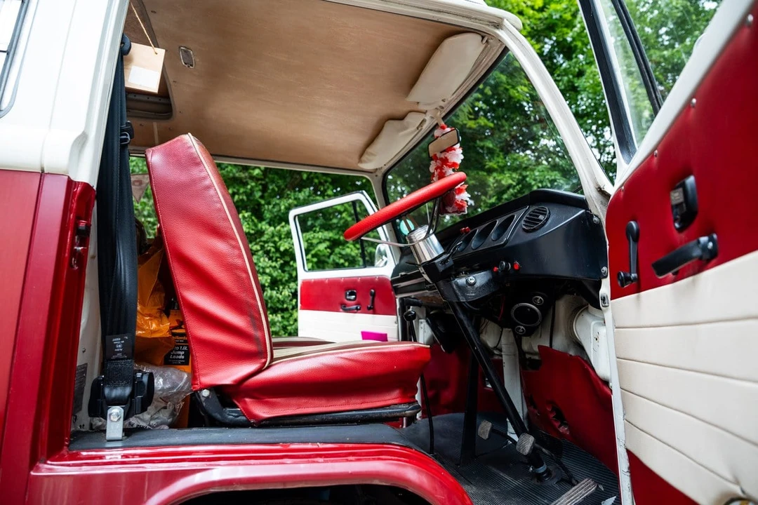 1972 Volkswagen Bay-Window Camper - Image 29 of 30