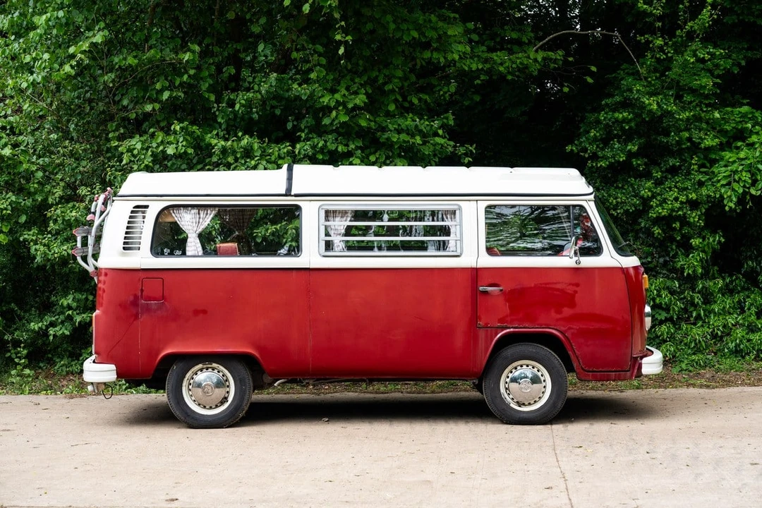 1972 Volkswagen Bay-Window Camper - Image 4 of 30