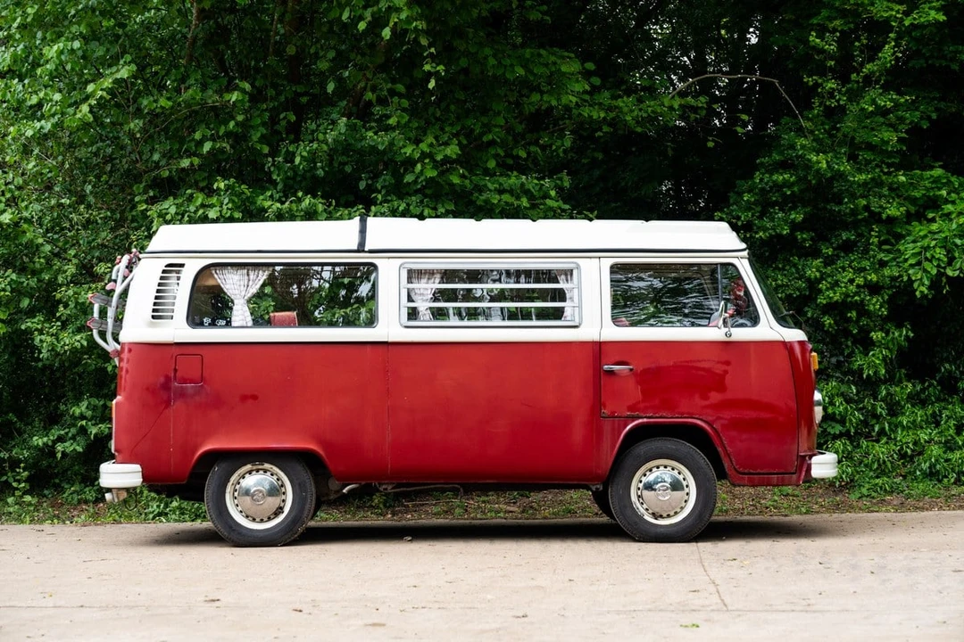 1972 Volkswagen Bay-Window Camper - Image 5 of 30