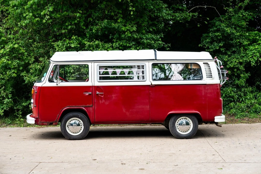1972 Volkswagen Bay-Window Camper - Image 10 of 30