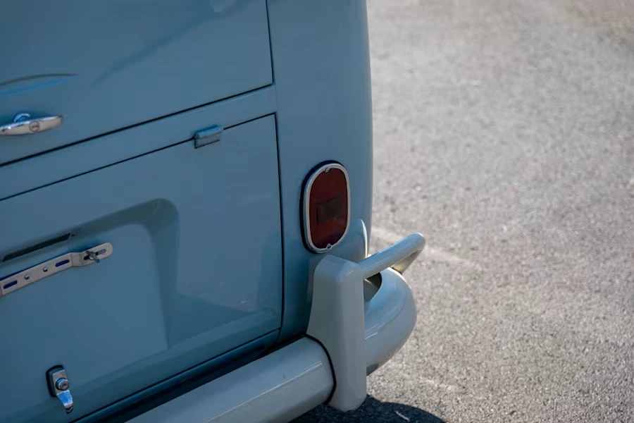 1972 Volkswagen Bay-Window Bus - Image 14 of 31