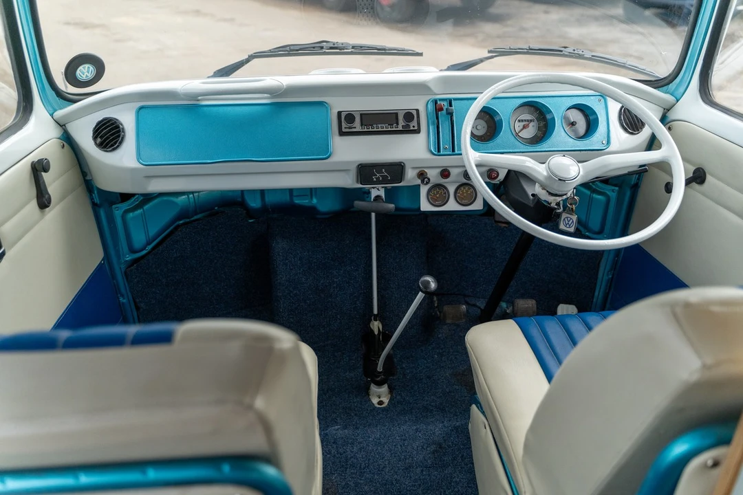 1972 Volkswagen Bay-Window Camper - Image 28 of 30