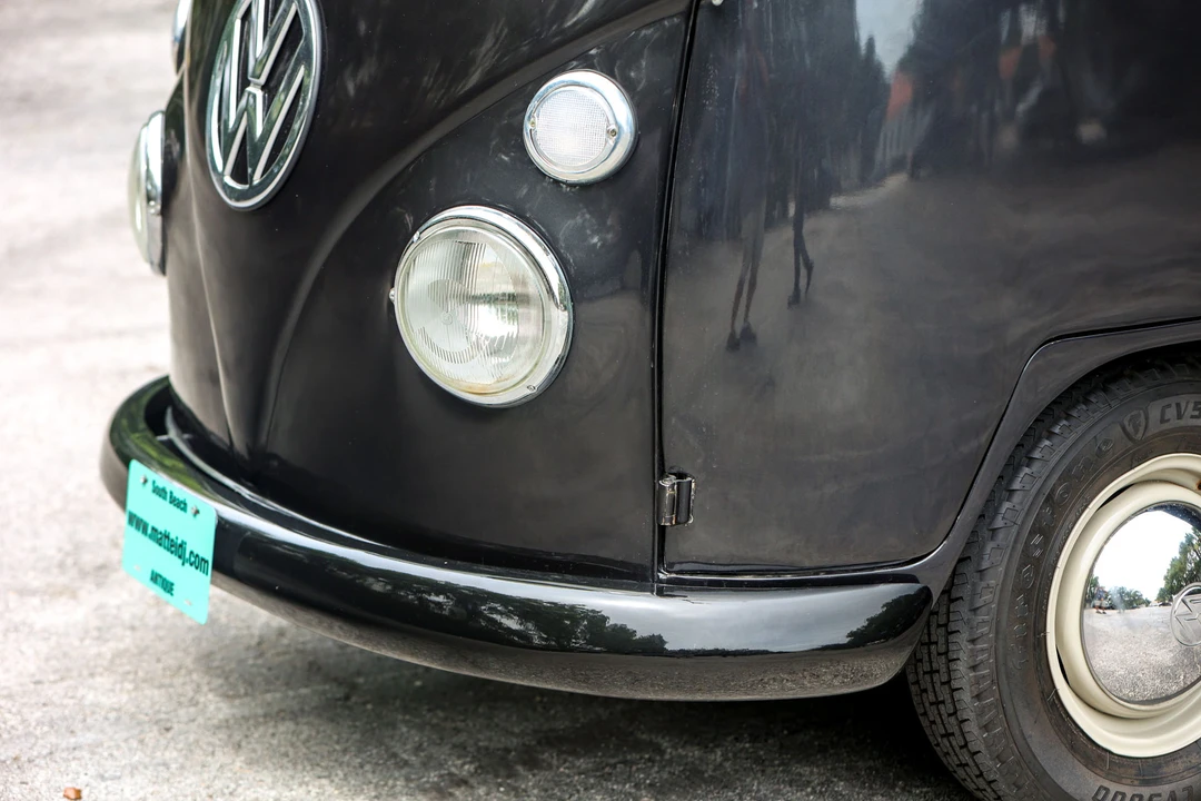 1972 Volkswagen Bay-Window Bus - Image 28 of 31