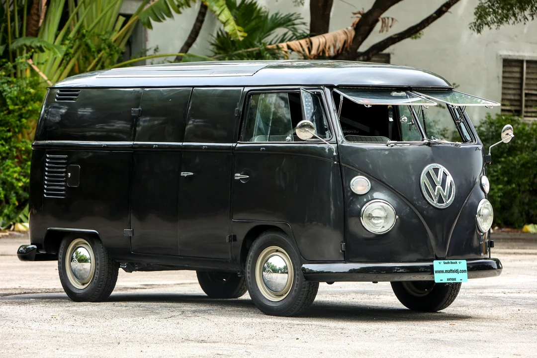 1972 Volkswagen Bay-Window Bus - Image 4 of 31