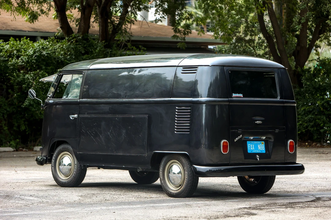 1972 Volkswagen Bay-Window Bus - Image 7 of 31