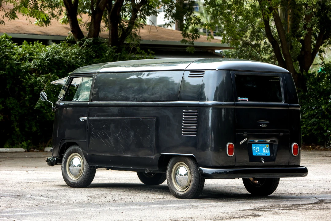 1972 Volkswagen Bay-Window Bus - Image 8 of 31