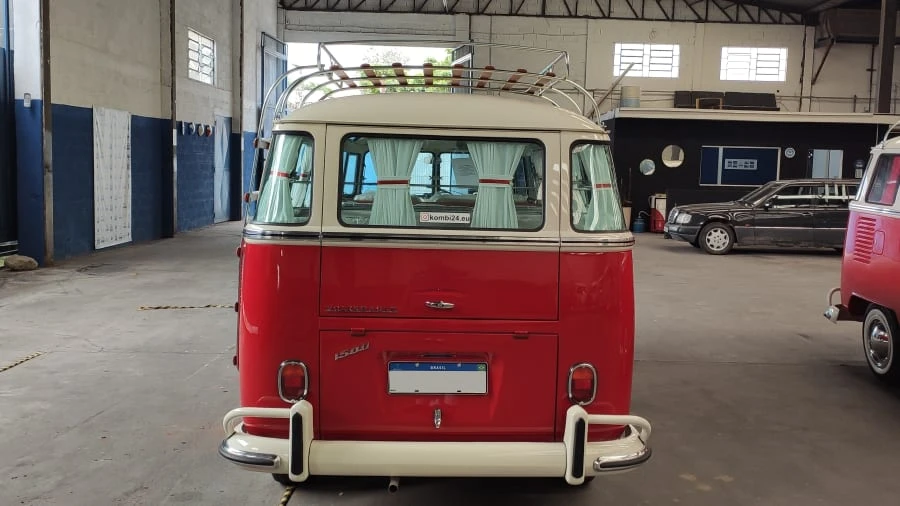 1972 Volkswagen Bay-Window Bus - Image 5 of 31