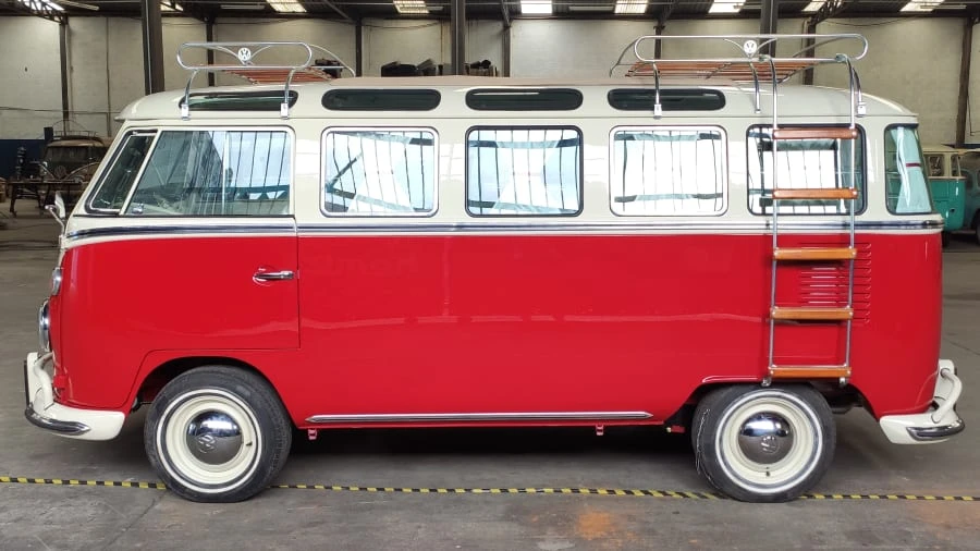 1972 Volkswagen Bay-Window Bus - Image 9 of 31
