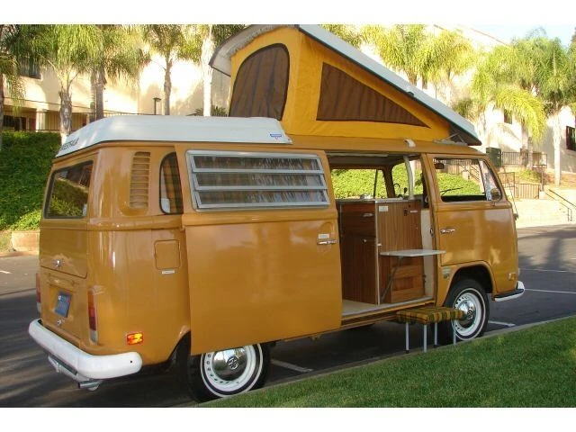 1972 Volkswagen Bay-Window Camper - Image 2 of 8