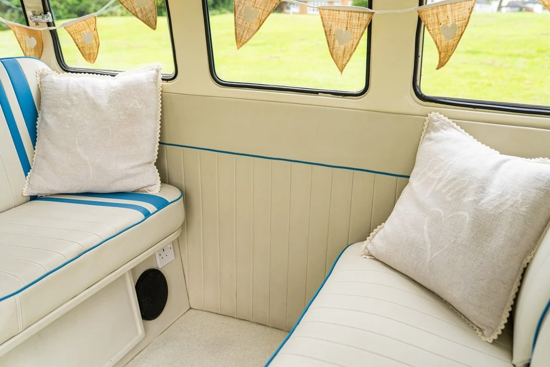 1973 Volkswagen Split-Window Camper - Image 25 of 30