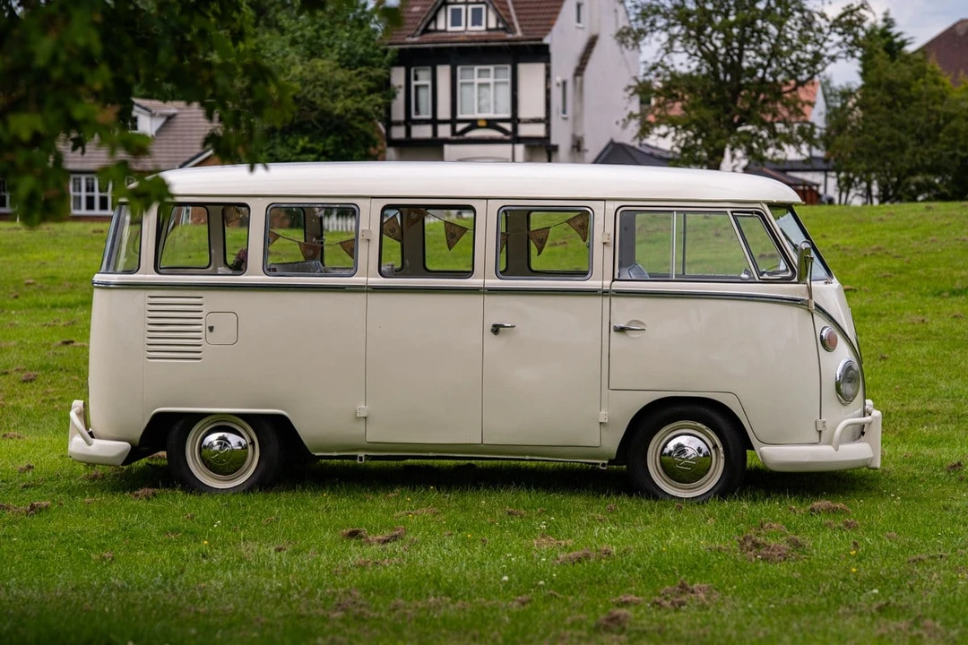 1973 Volkswagen Split-Window Camper - Image 2 of 30