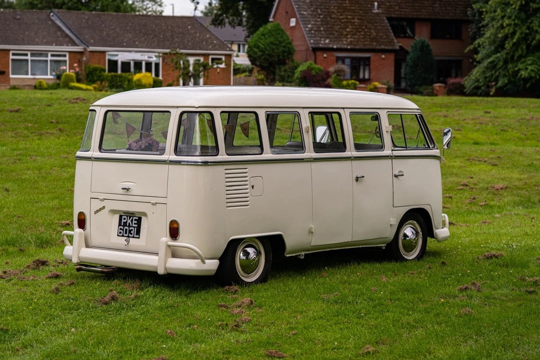 1973 Volkswagen Split-Window Camper - Image 3 of 30