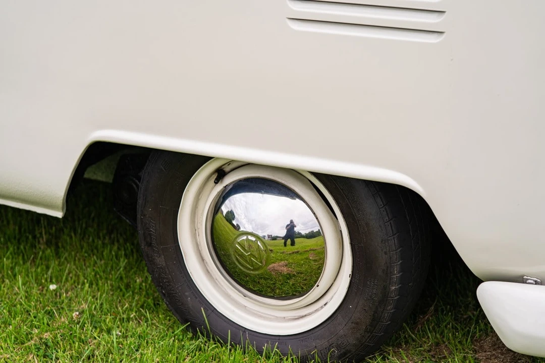 1973 Volkswagen Split-Window Camper - Image 13 of 30