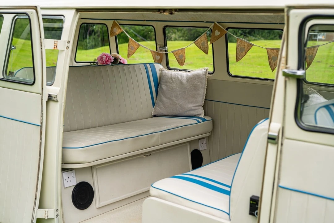 1973 Volkswagen Split-Window Camper - Image 16 of 30