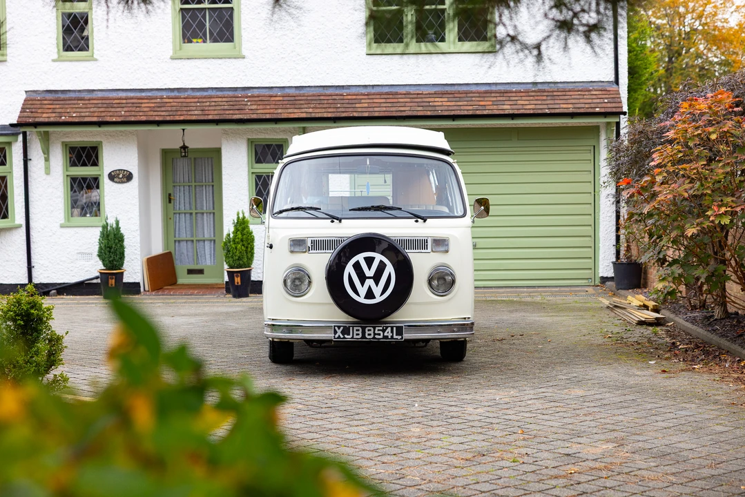 1973 Volkswagen Bay-Window Camper - Image 10 of 31