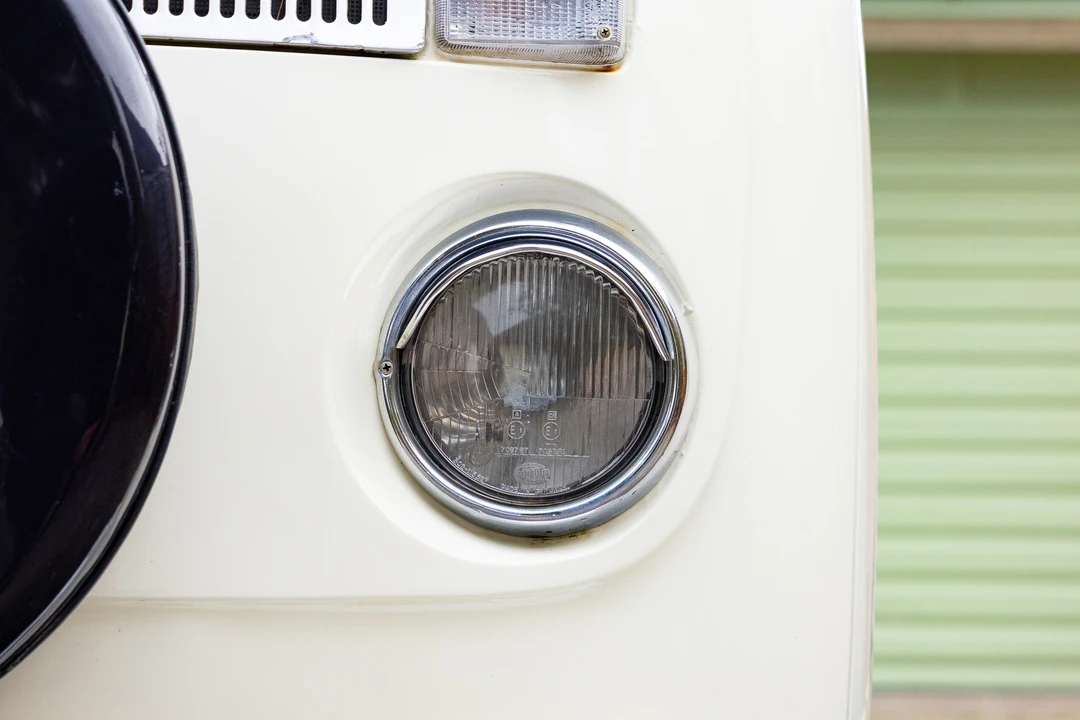 1973 Volkswagen Bay-Window Camper - Image 13 of 31