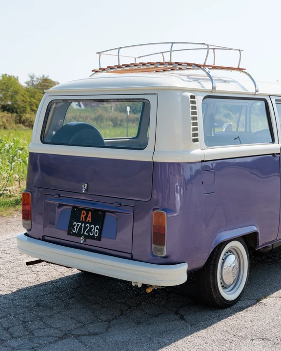 1972 Volkswagen Bay-Window Bus - Image 30 of 31