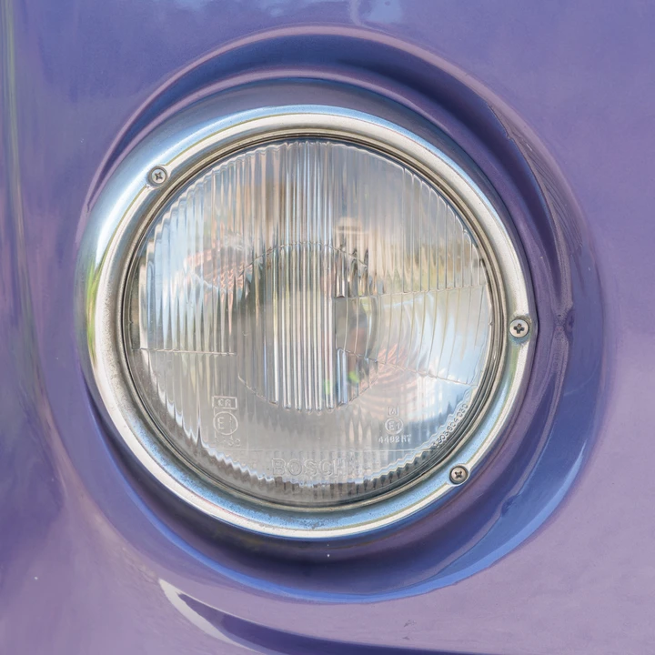 1972 Volkswagen Bay-Window Bus - Image 13 of 31